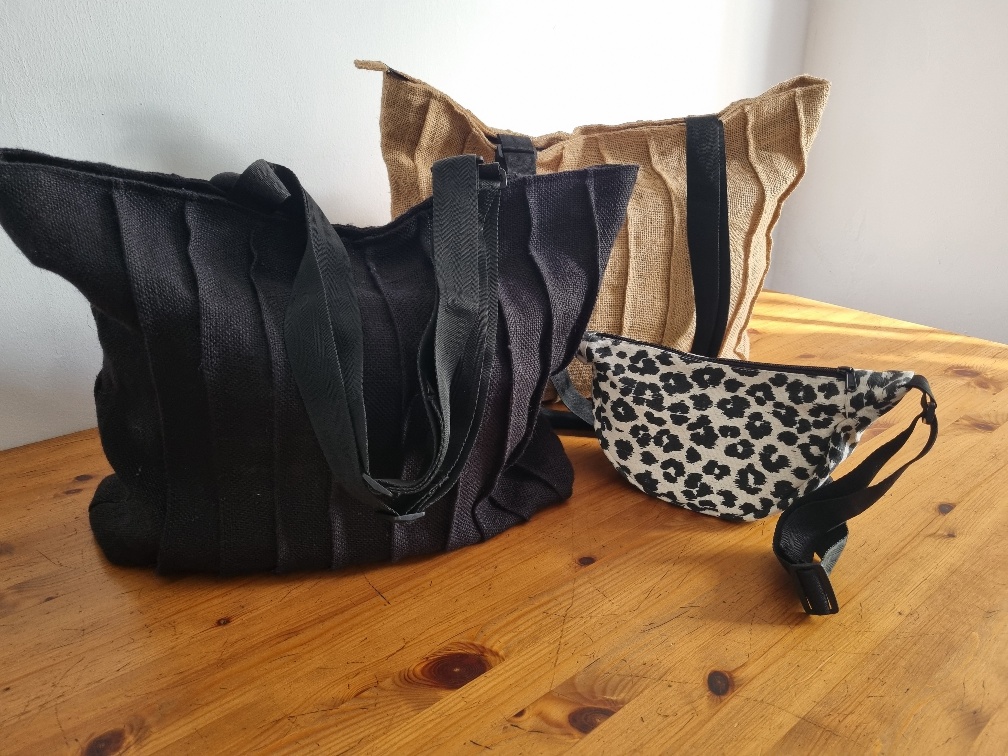 PLEATED TOTE - NATURAL - Image 6