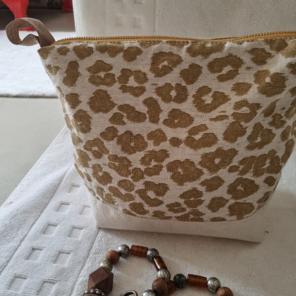 PERFECT POUCH - PALE GOLD LEO COMBO